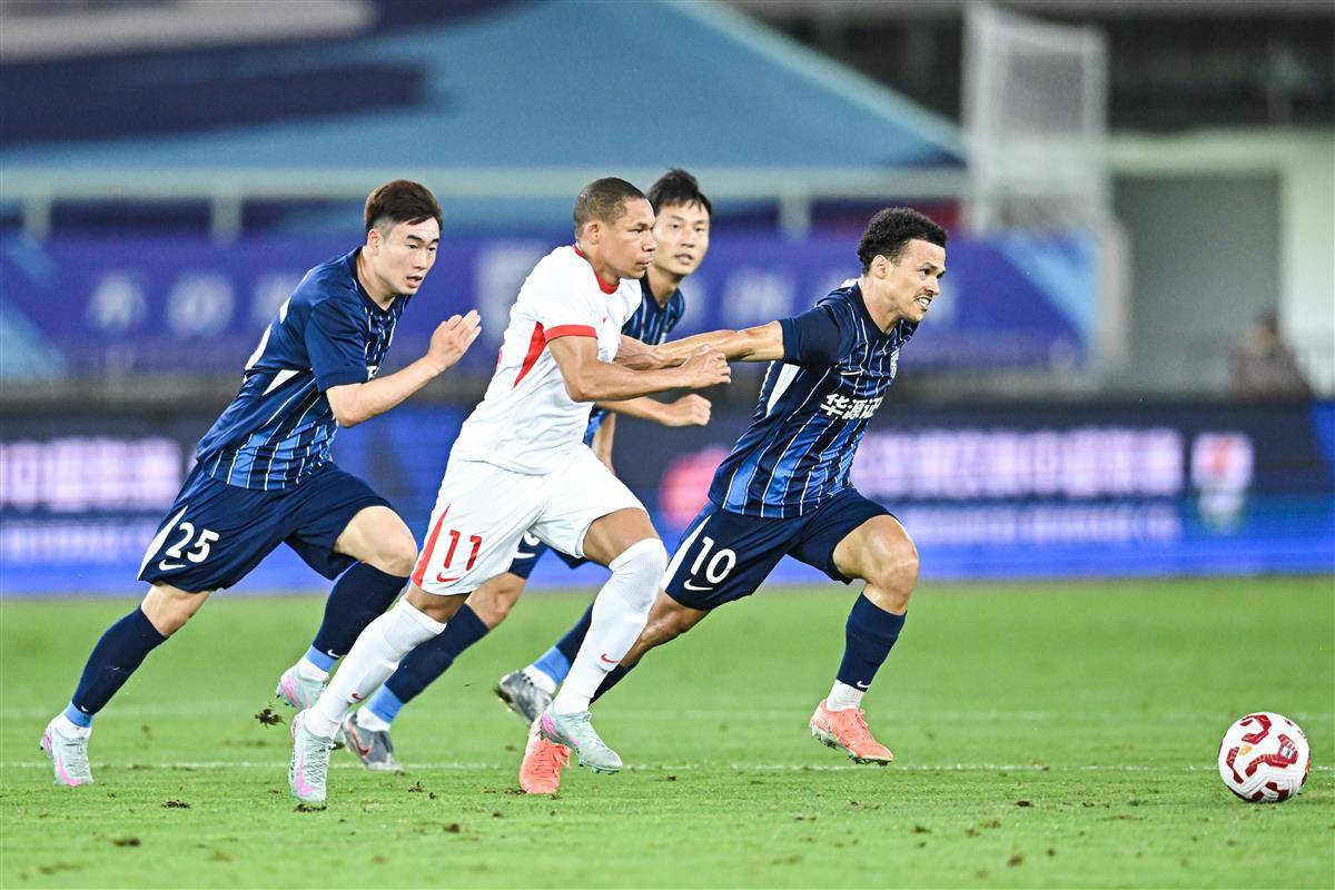 重磅！国际比赛日欧冠焦点战主帅态度，武汉三镇清晨外线爆发的简单介绍