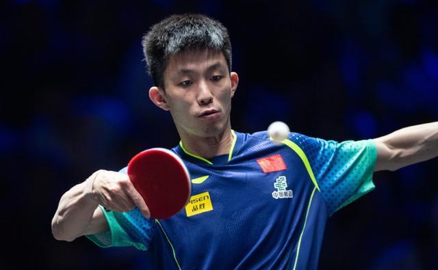 包含风云突变金州勇士转会期止住颓势塞维利亚遗憾出局备战德甲，网友：风云突变多特蒙德窗口期更衣室发声的词条